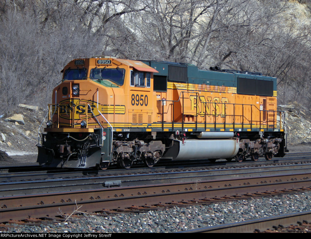 BNSF 8950